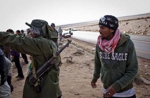 利比亚武装派别“混战”　安全形势依然堪忧