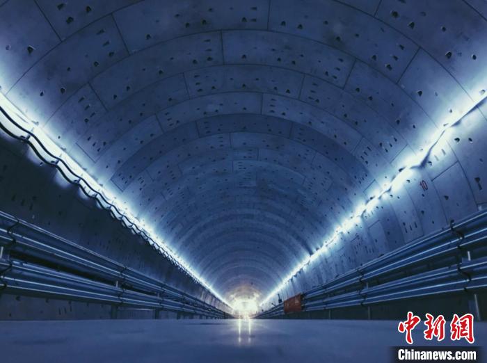 从“翻山越岭”到“2022世界杯买球入口穿越江海”中铁隧道局以“超级工程”领跑“中国大盾构”